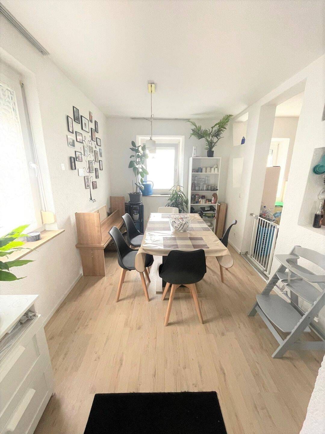 Immobilie in Ellwangen (Jagst) - Attraktives Wohnungspaket 2 Wohnungen in gefragter Lage von Ellwangen- Schrezheim in 3 Familienhaus - Bild 3