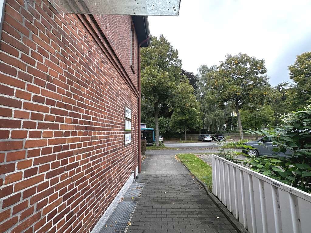 Immobilie in Molfsee - Kiel: Villa Benthien - repräsentatives Gewerbe & Wohnhaus - Bild 2