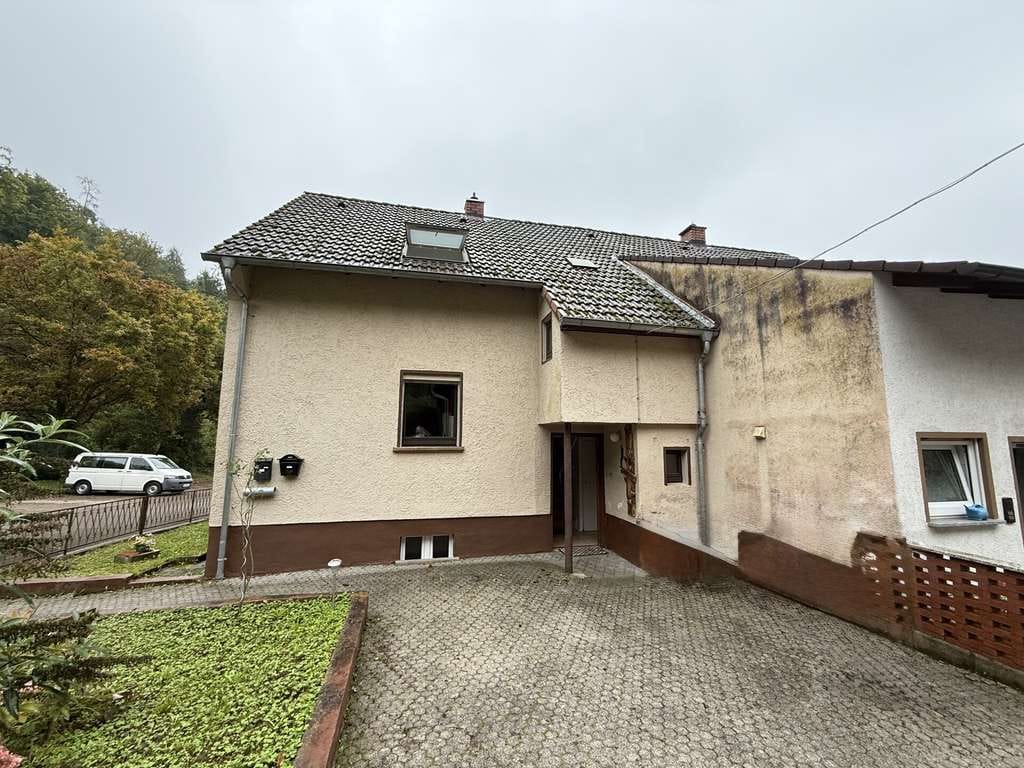 Immobilie in Bammental - Aus alt macht neu. Einfamilienhaus in Bammental mit TOP Potenzial - Bild 1