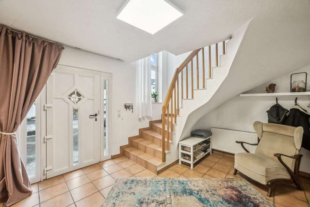 Immobilie in Siershahn - Viel Platz für Familie & Generationen – Wohnhaus mit ca. 290 m² Wohnfläche - Bild 1
