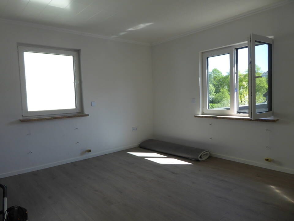 Immobilie in Braunfels - Großzügiges Einfamilienhaus mit Scheune, Innenhof und idyllischem Garten! - Bild 1