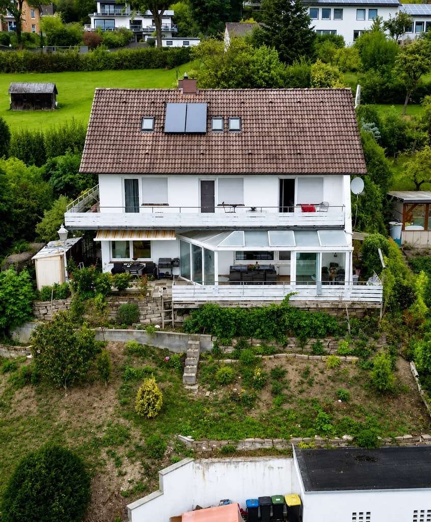 Immobilie in Stadtoldendorf - Einfamilienhaus in traumhafter Hanglage von Stadtoldendorf - Bild 0