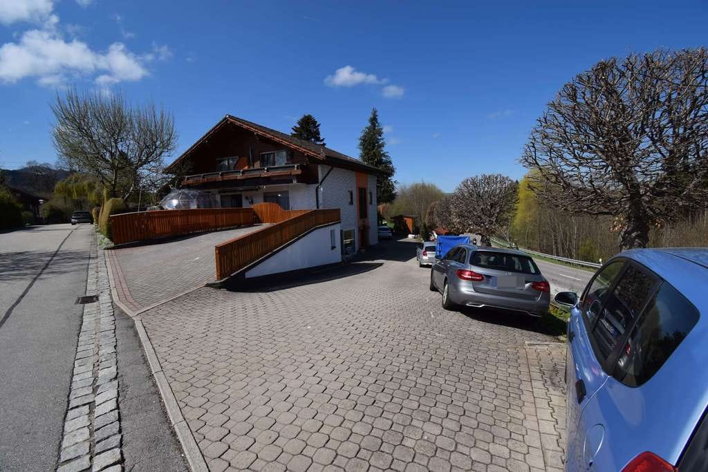 Immobilie in Nesselwang - Vielseitiges Mehrfamilienhaus mit drei Wohneinheiten – ideal für Eigennutzer oder Kapitalanleger - Bild 3