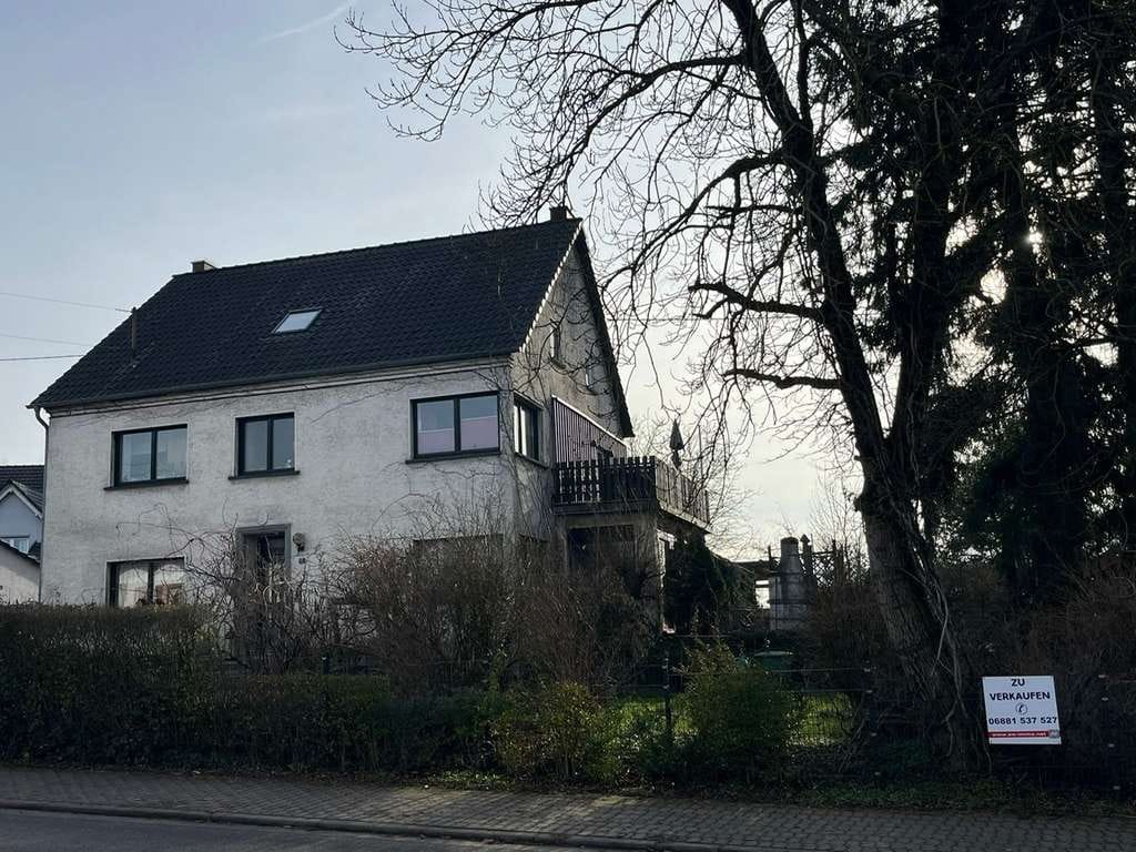 Immobilie in Schmelz - SCHMELZ : WILLKOMMEN in Ihrem neuen ZUHAUSE - 3 FH mit viel PLATZ ! - Bild 1