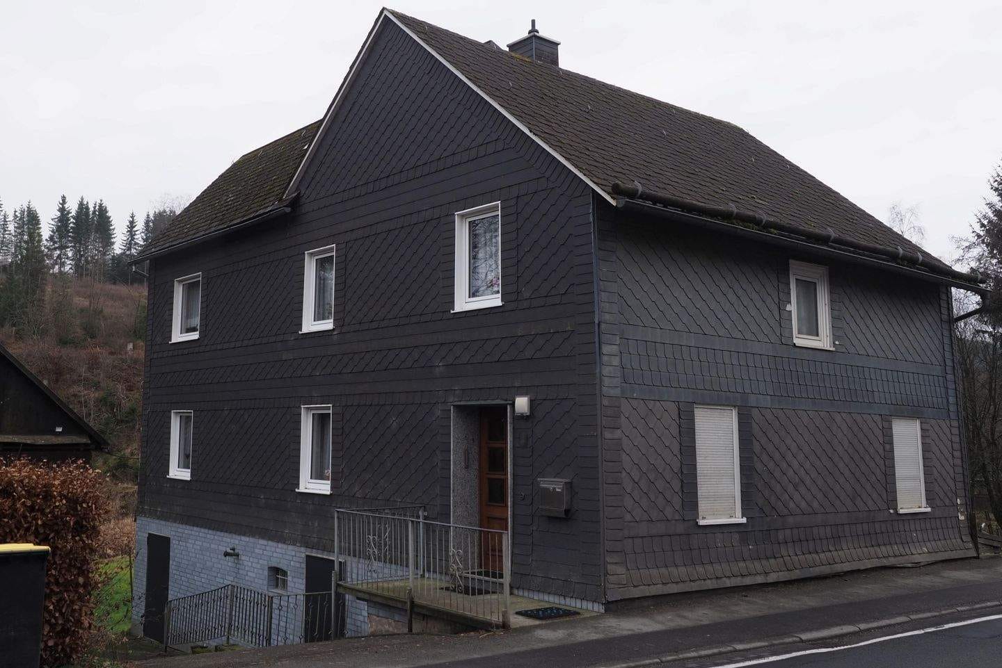 Immobilie in Erndtebrück - Einfamilienhaus mit viel Platz für die ganze Familie - Bild 1