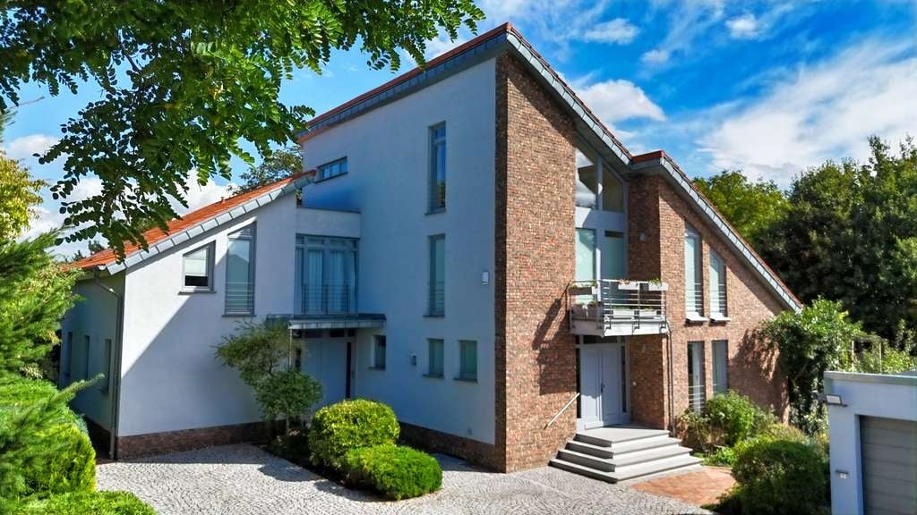 Immobilie in Grammetal - Architektenvilla mit Wohnkomfort und zusätzlich 2 Wohneinheiten
- Nutzungswunder mit Perfektion -  - Bild 0