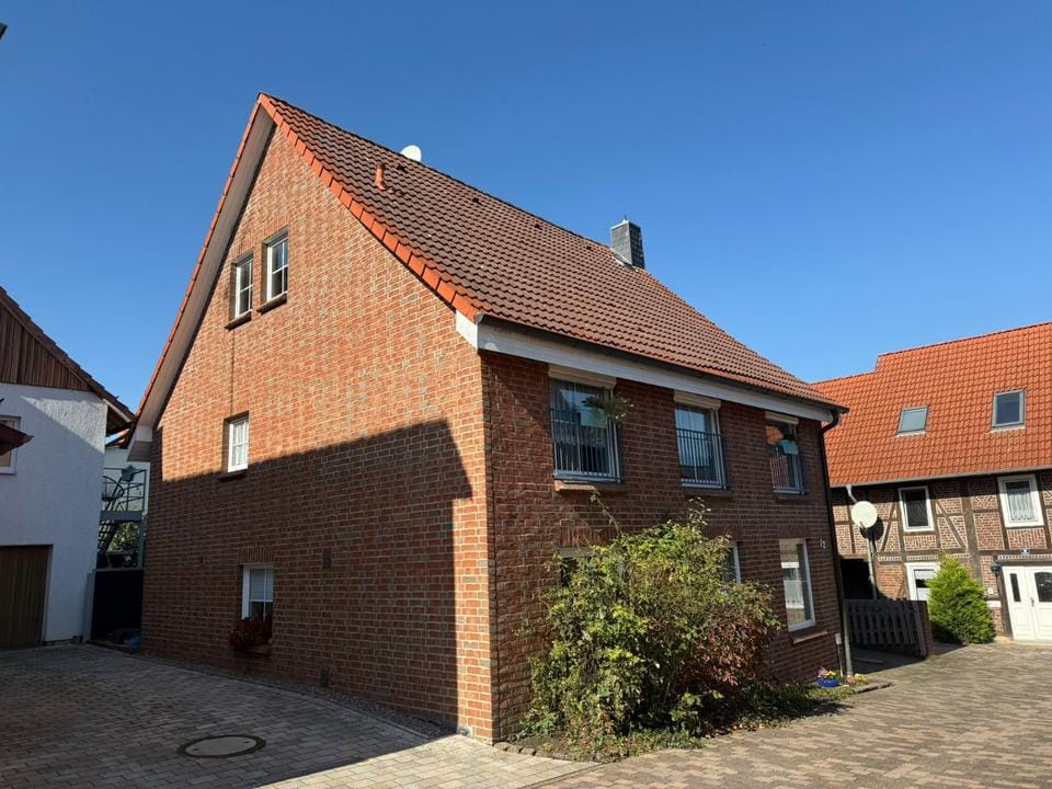 Immobilie in Ottenstein - Schönes 1-Familienwohnhaus mit Stellplatz und kleinem Grundstück in guter, ruhiger Ortslage von Ottenstein - Bild 0