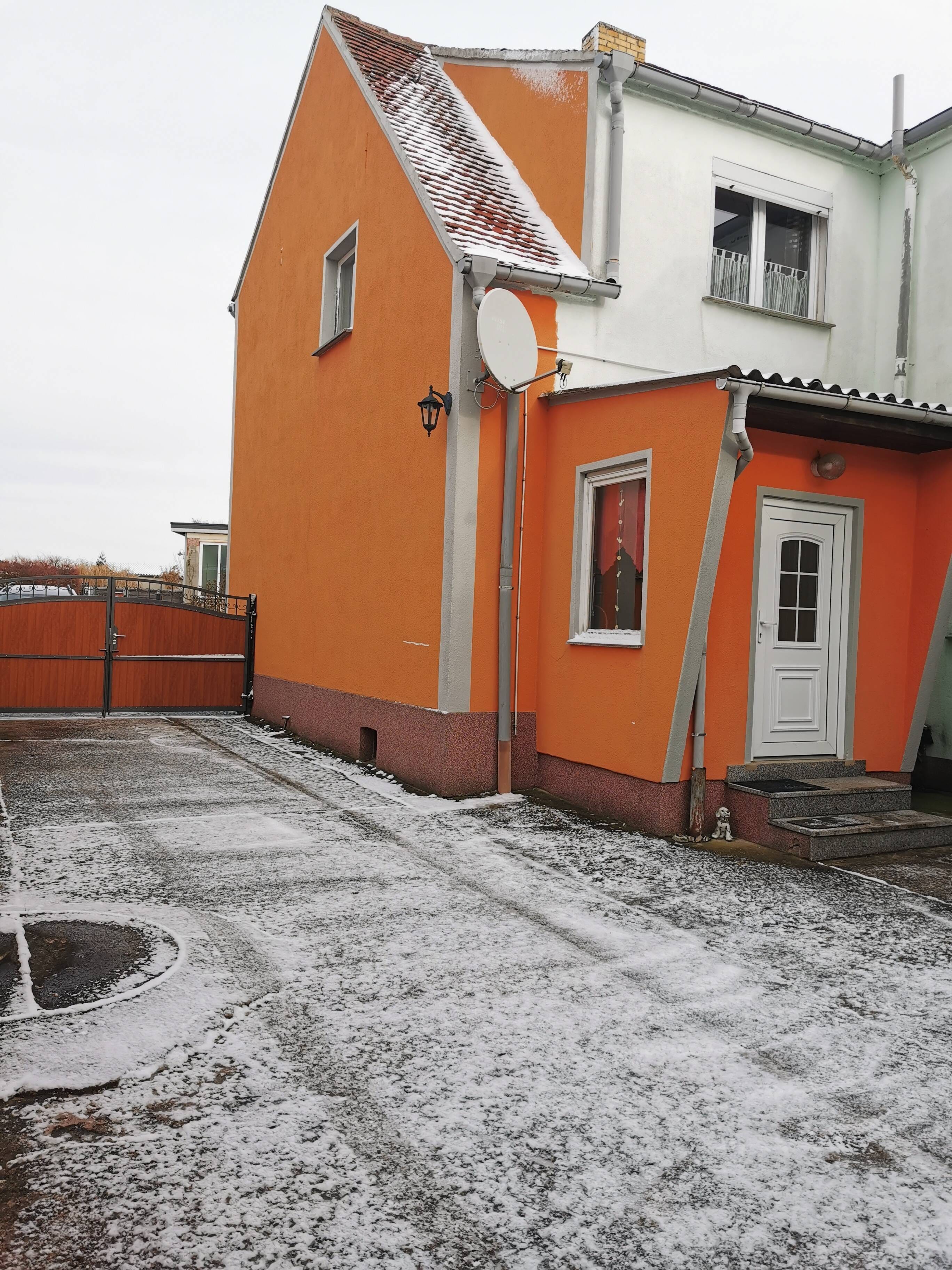 Immobilie in Gräfenhainichen - Ein - Zweifamilienhaus in Schköna (Dübener Heide) - Bild 2