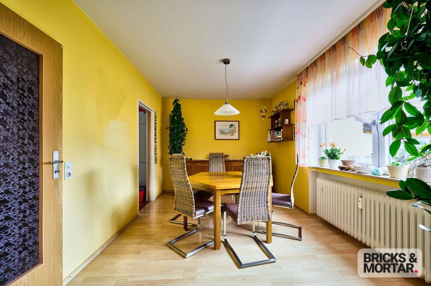 Immobilie in Ichenhausen - Dreifamilienhaus in idyllischer Waldrandlage in Deubach bei Ichenhausen - Bild 3