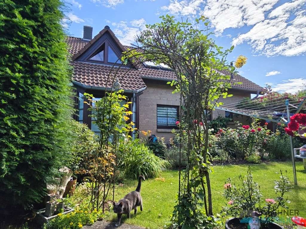 Immobilie in Neverin - Dr. Lehner Immobilien NB-
Exklusives Einfamilienhaus bei Neubrandenburg - Bild 2