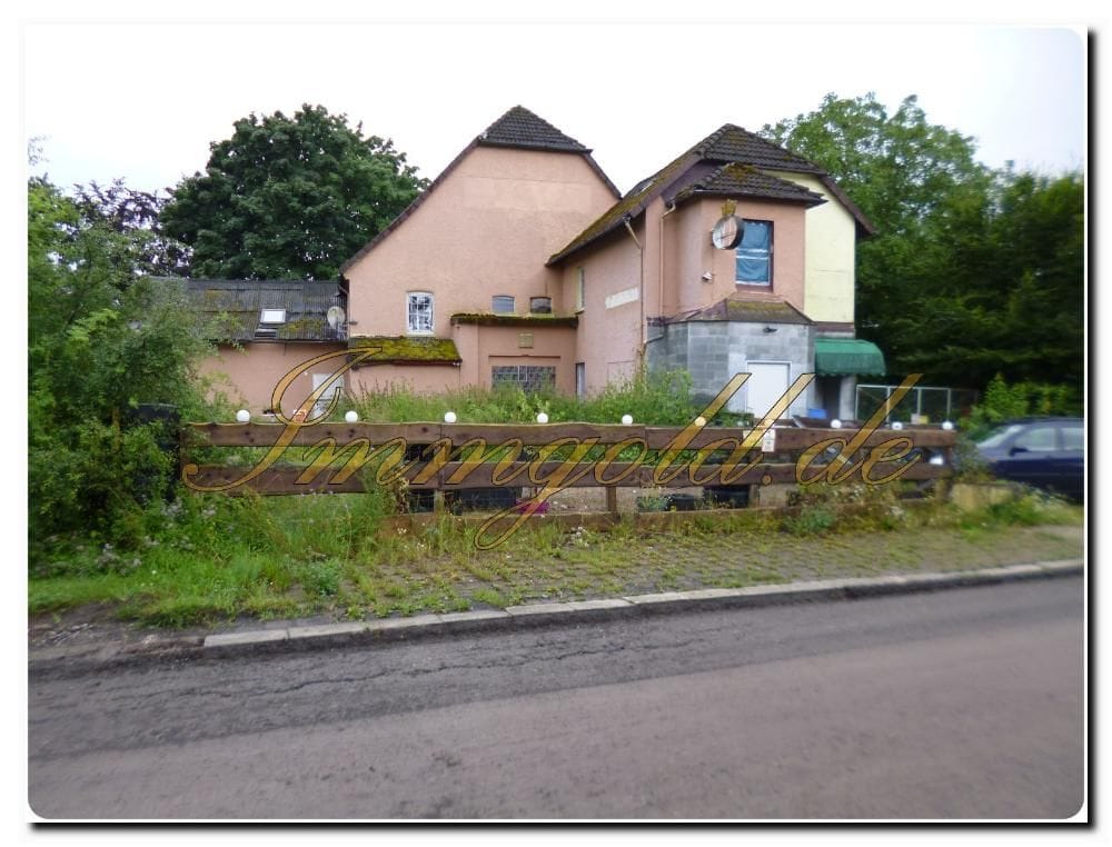 Immobilie in Blomberg - Immogold Multifunktionsgebäude riesiges Grundstück ca. 400 m² Wohnraum mit Ausbaupotential - Bild 0