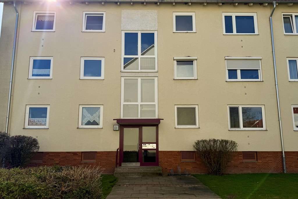 Immobilie in Barsinghausen - 2-Zi. Eigentumswohnung mit Südbalkon - Bild 0
