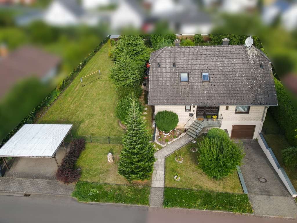 Immobilie in Reiskirchen - Wunderschönes Einfamilienhaus mit großem Garten - Bild 2