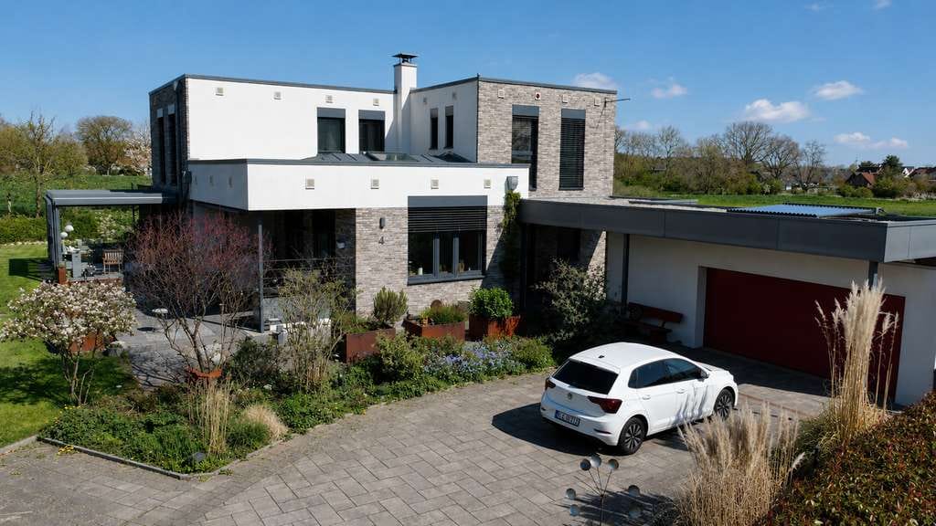 Immobilie in Badendorf - Moderne Architektenvilla mit hochwertiger Ausstattung und hervorragender Anbindung - Bild 0