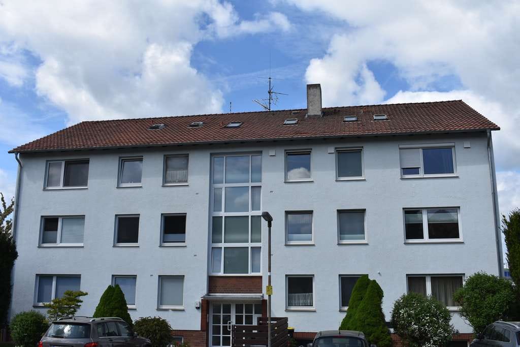 Immobilie in Bovenden - Freie &. solide Dachgeschosswohnung in 37120 Bovenden-Energiekl. "C" - Bild 0