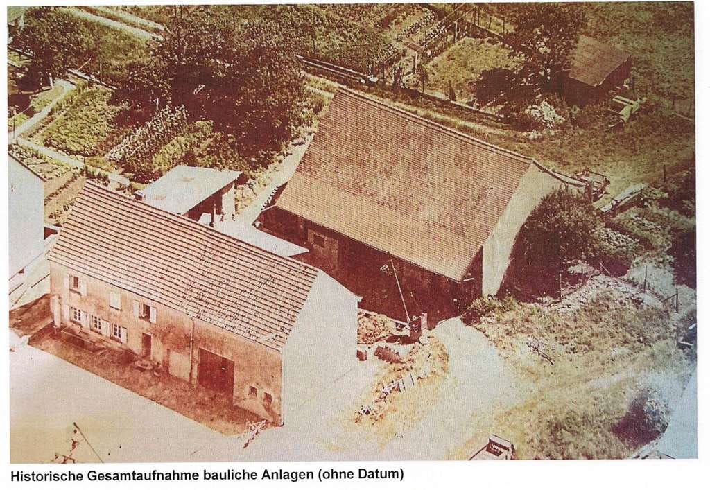 Immobilie in Gersheim - EFH Einfamilienhaus Bauernhaus mit Garage, Scheunen und Nebenanlagen - Bild 1
