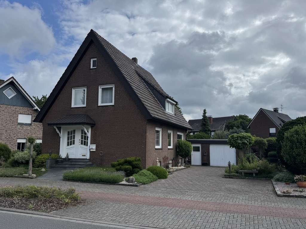 Immobilie in Vreden - Individuelle Nutzungsmöglichkeiten – Großzügiges Einfamilienhaus in Vreden - Bild 0
