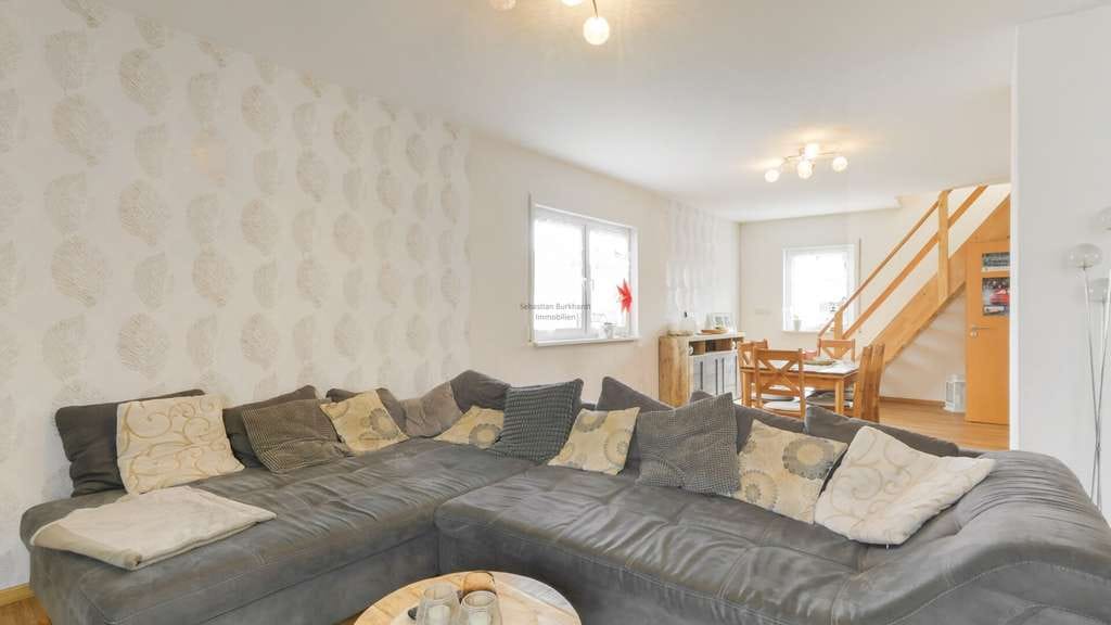 Immobilie in Großbreitenbach - *** Altbau trifft Moderne – Vielseitiges Zuhause für die ganze Familie - Bild 0