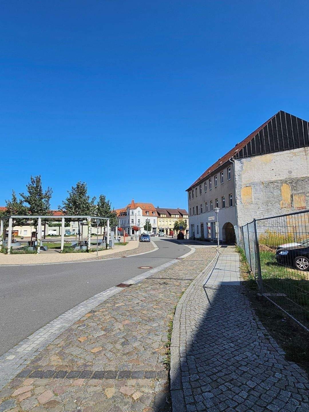 Immobilie in Elsterwerda - 1A-City-Lage! Mehrfamilienhaus mit Renovierungsstau - Bild 0