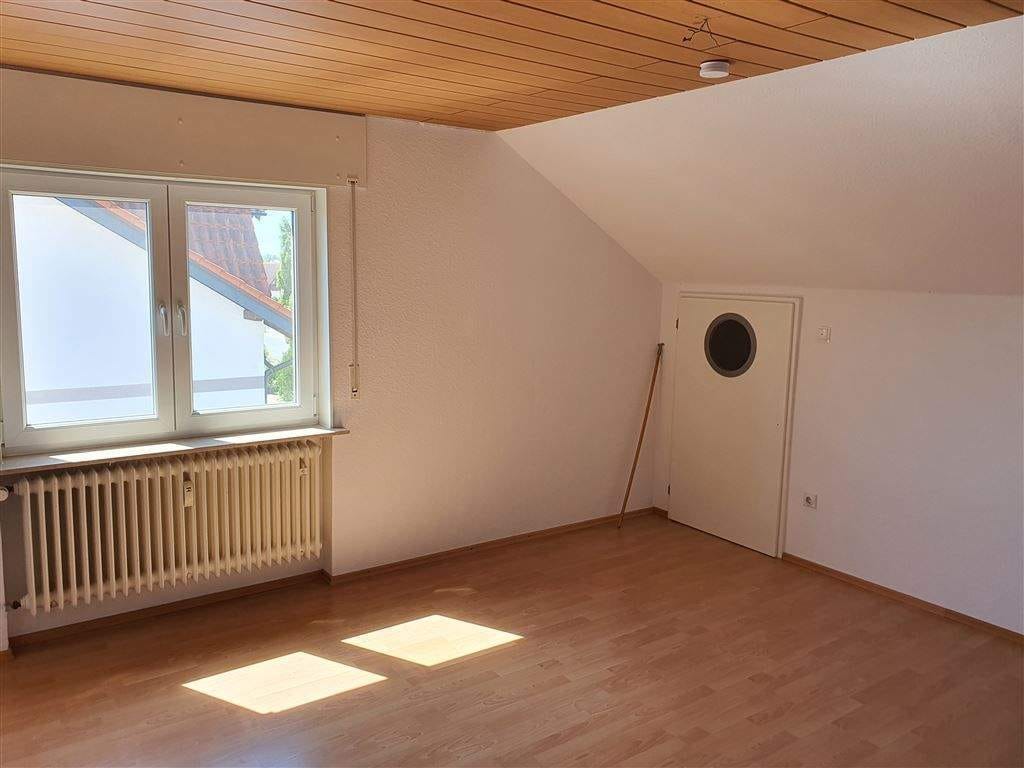 Immobilie in Trebur - Für Kapitalanleger: Vermietete 3-Zimmer-DG-Wohnung mit Garten in 3-Parteien-Haus - Bild 4