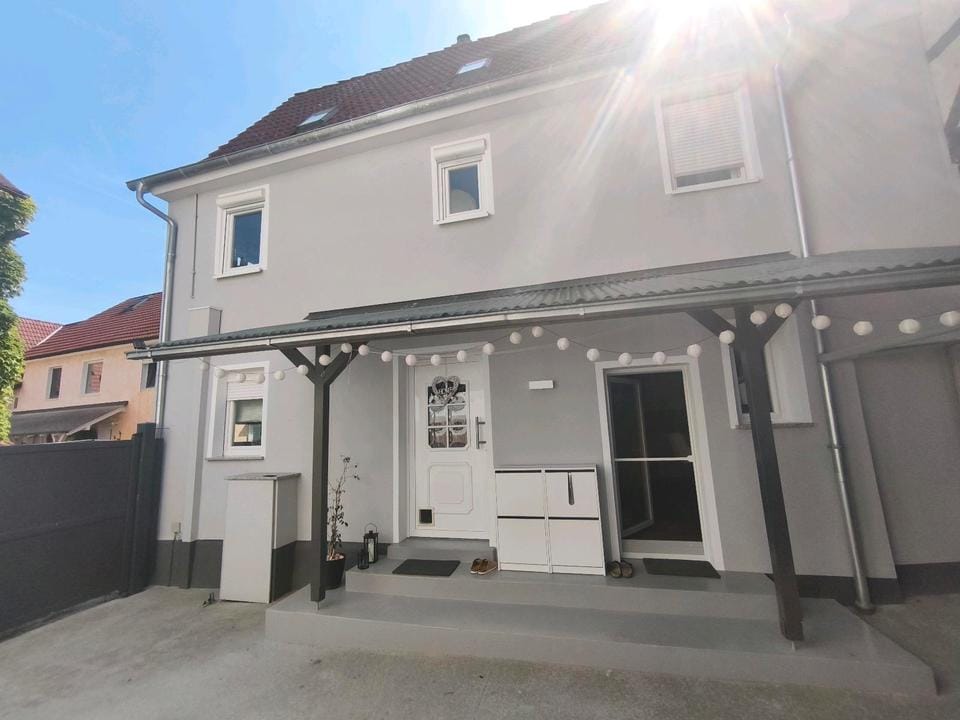 Immobilie in Großwallstadt - Altbau mit Charme – 5 Zimmer, ca. 138 m², Scheune & Hof - Bild 0