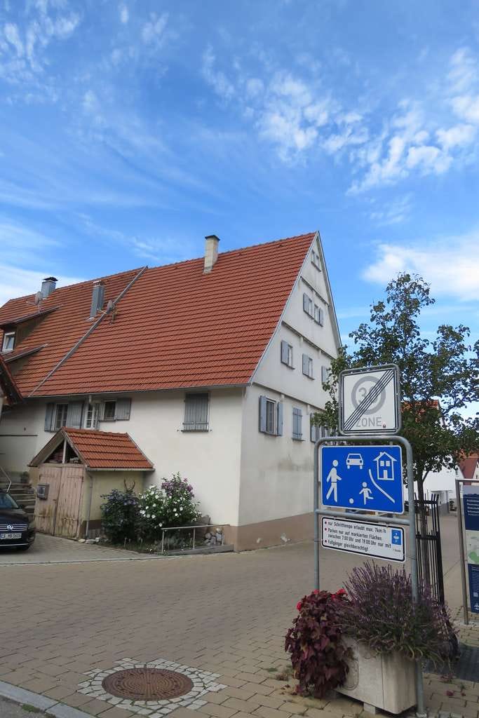 Immobilie in Beuren - Haus im Haus im Ortskern von Beuren, Aufteilungsplan Nr. 1, provisionsfrei - Bild 0