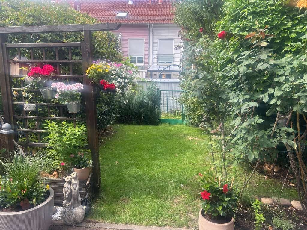 Immobilie in Raunheim - Gepflegtes Reihenmittenhaus inkl. Garage und 2 Stellplätzen in zentraler Lage Raunheims - Bild 1