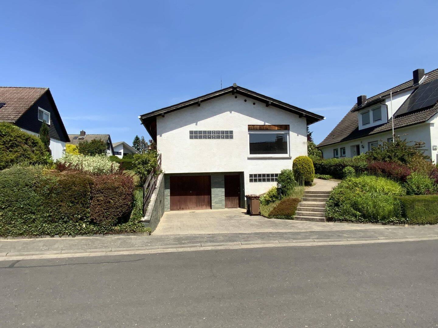 Immobilie in Neuberg - Schöner, außergewöhnlicher Bungalow in ruhiger Wohnlage von Ravolzhausen - Bild 1