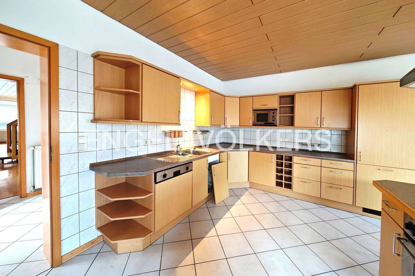 Immobilie in Schöningen - Einfamilienhaus & Mehrfamilienhaus mit großem Entwicklungspotenzial - Bild 2