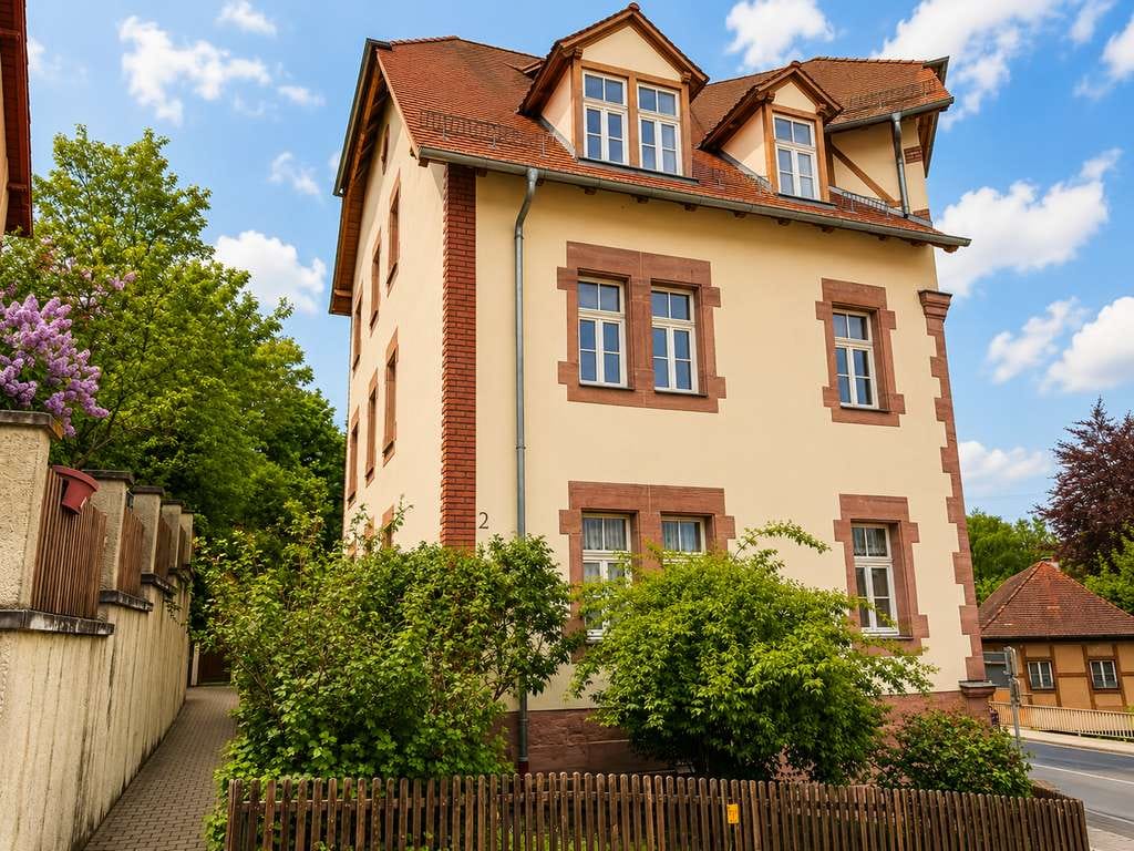Immobilie in Röthenbach an der Pegnitz - Außergewöhnliche Maisonette-Wohnung mit einzigartigem Grundriss und Blick über Röthenbach - Bild 4