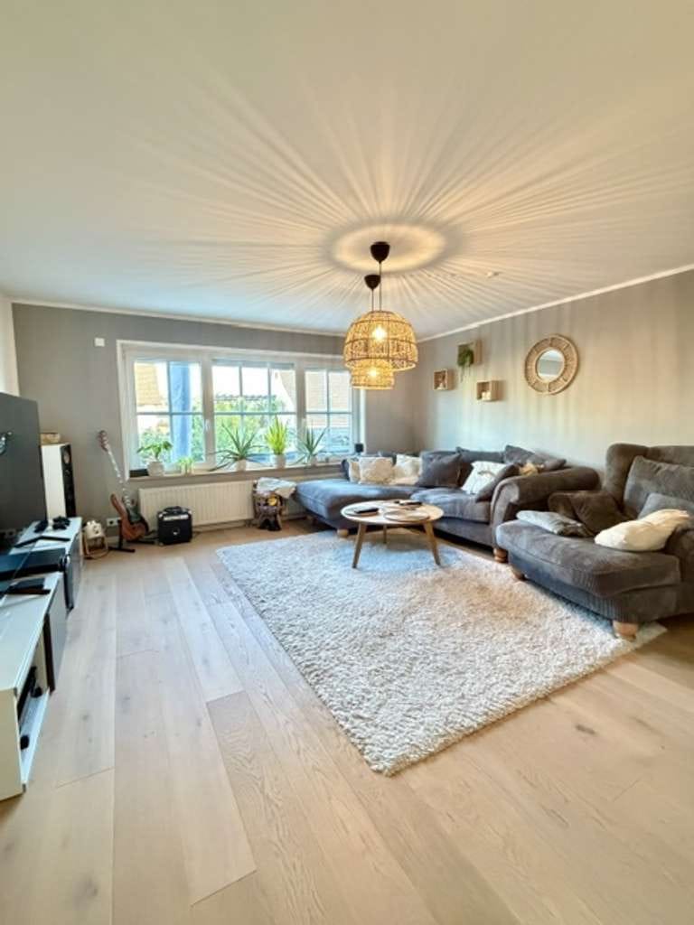 Immobilie in Heroldsbach - Liebevoll modernisiertes Familienhaus mit besonderem Flair - Bild 5