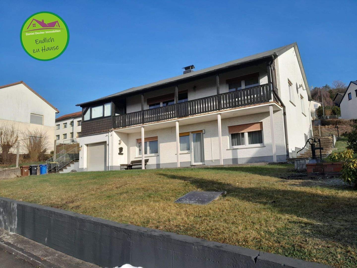 Immobilie in Herborn - Endlich zu Hause - Immobilie in Burg mit Garten + Balkon + Wintergarten + Garage  - Bild 0