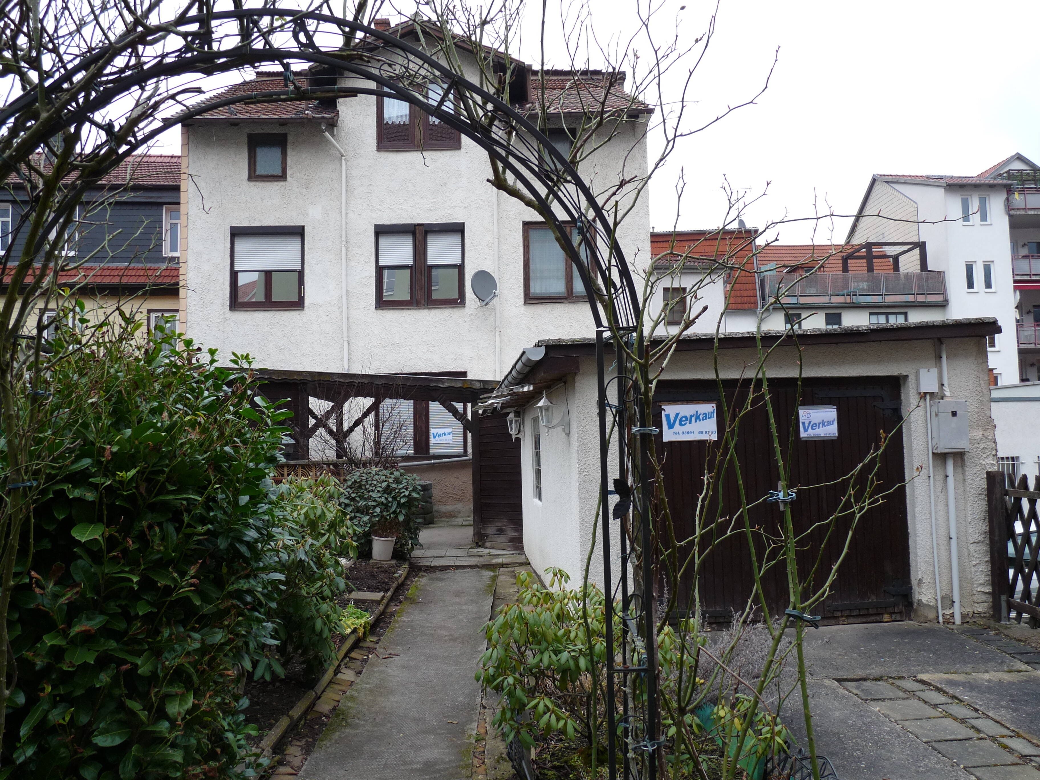 Immobilie in Eisenach - Einfamilienhaus mit Grundstück und Garage - Bild 0