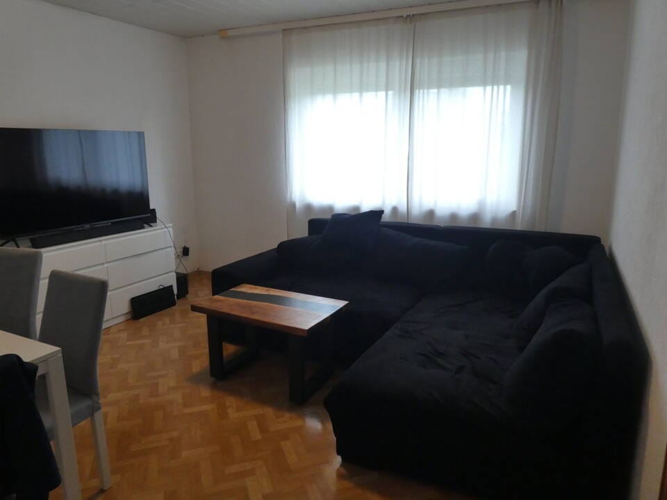 Immobilie in Osterburken - Zentrale Lage trifft Raumvielfalt: Großzügige Liegenschaft mit Einliegerwohnung! - Bild 2