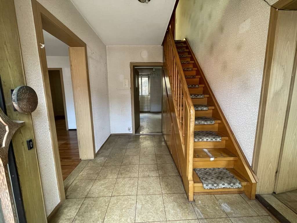 Immobilie in Eschau - Erschwingliches Einfamilienhaus mit Garten ... ideal für Handwerker! - Bild 3