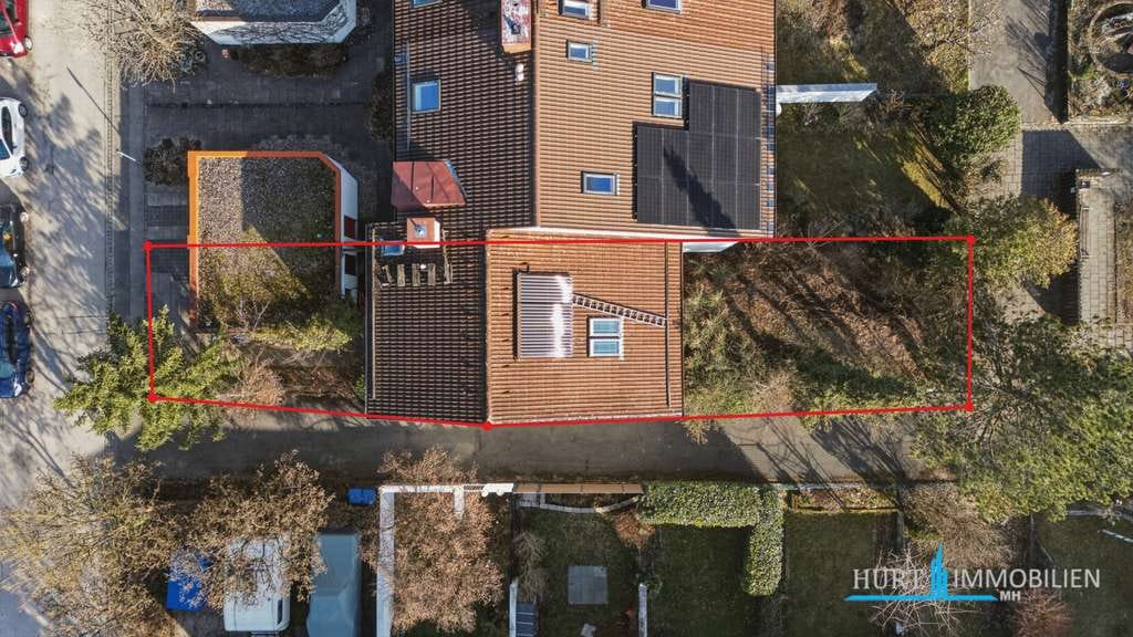 Immobilie in Taufkirchen - Reiheneckhaus mit Garage in Taufkirchen – Sanierungsobjekt mit viel Raum - Bild 1