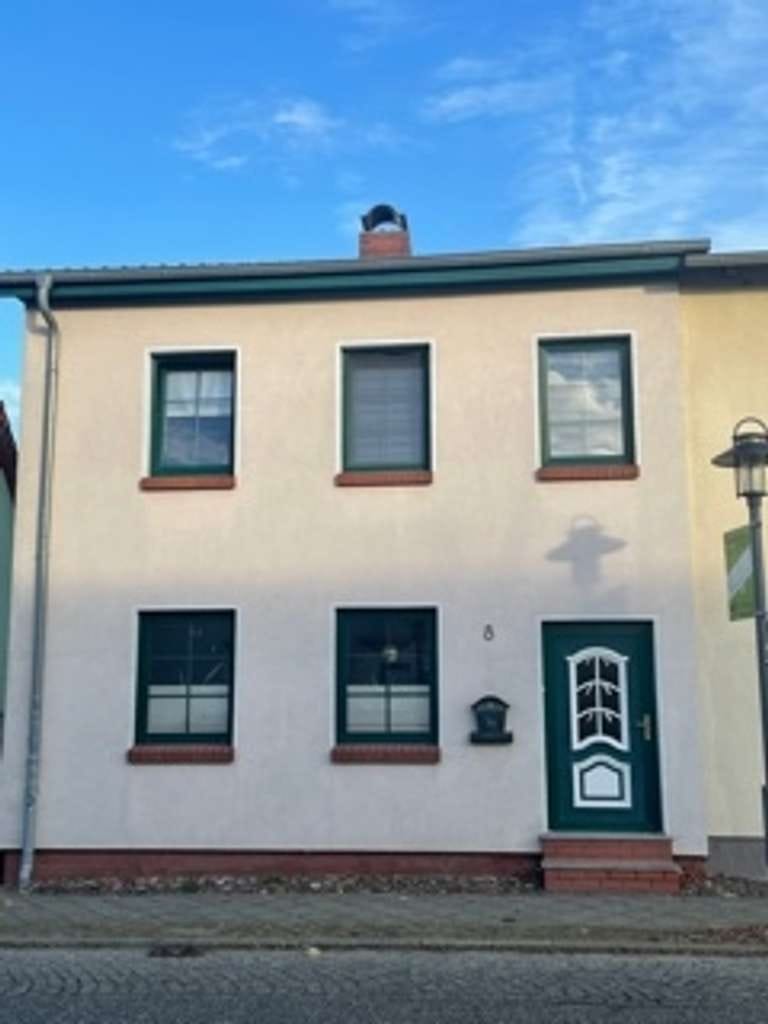 Immobilie in Garz/Rügen - Modernes Einfamilienhaus in Garz auf der Insel Rügen sucht neue Familie - Bild 0