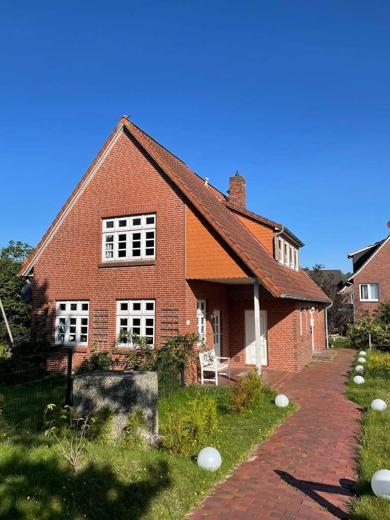 Immobilie in Langeoog - LANGEOOG: Exklusives 5 ***** Ferienhaus in begehrter Sackgassenlage unweit des Golfclubs! - Bild 2