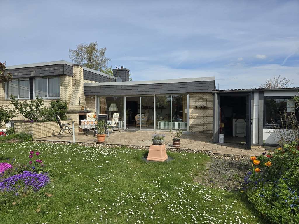 Immobilie in Merzenich - Viel Platz für Ihre Ideen: Geräumiger Bungalow in Merzenich - Bild 0