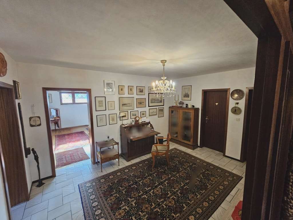Immobilie in Fahrenkrug - Ein Zuhause mit Perspektive: Großzügiges EFH mit Einliegerwhg. und überdachter Terrasse - Bild 4
