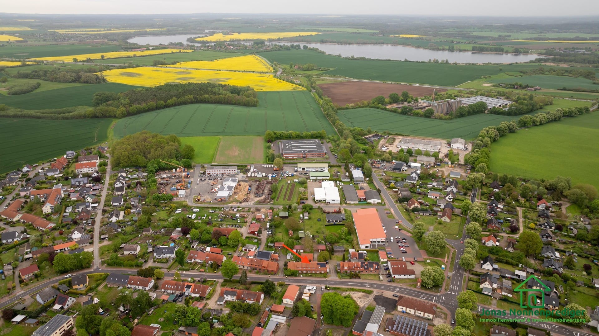 Immobilie in Leezen - Reihenmittelhaus mit Garage und großem Garten - für den Käufer provisionsfrei - Bild 2