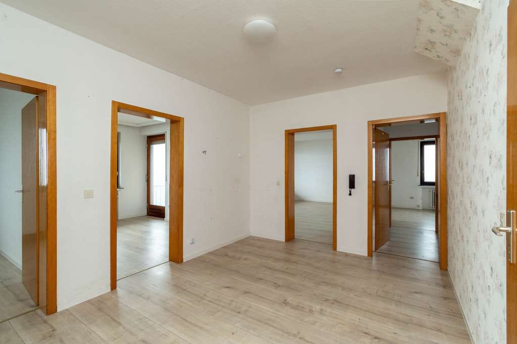 Immobilie in Porta Westfalica - Großzügiges Zweifamilienhaus – sofort nutzbar in bester Lage - Bild 4