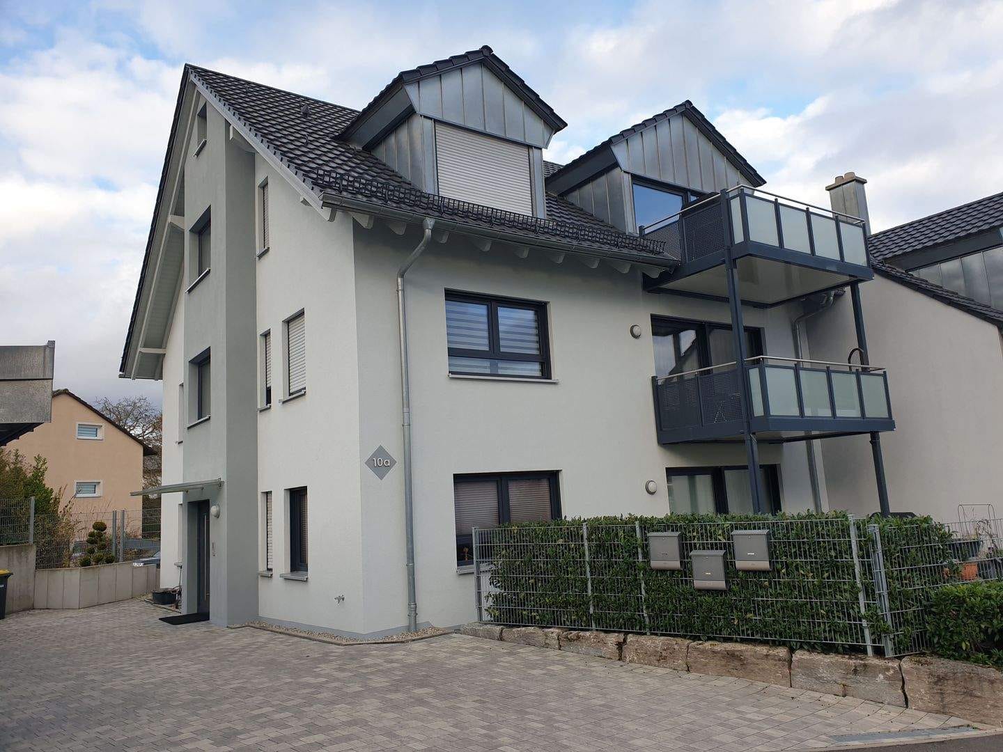 Immobilie in Estenfeld - Moderne, großzügig geschnittene 3,5-Zimmerwohnung in Estenfeld für Kapitalanleger - Bild 1