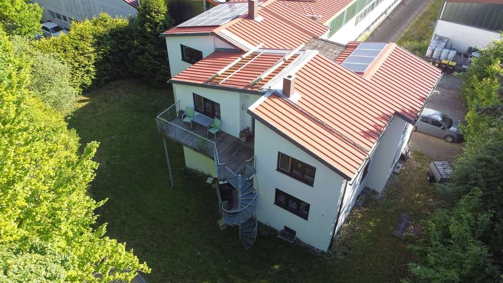Immobilie in Ravensburg - Bürogebäude mit Betriebsleiterwohnung in Ravensburg-Schmalegg - Bild 2