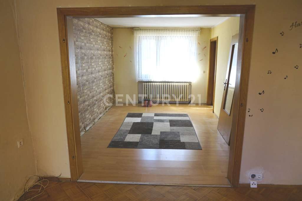 Immobilie in Swisttal - Wohnhaus mit Nebengebäuden - Viel Potenzial für Handwerker - in Swisttal-Ollheim - Bild 4
