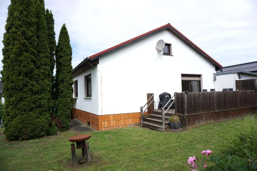 Immobilie in Osterwieck - Schon das Grundstück ist ein kleines Paradies - Bild 3