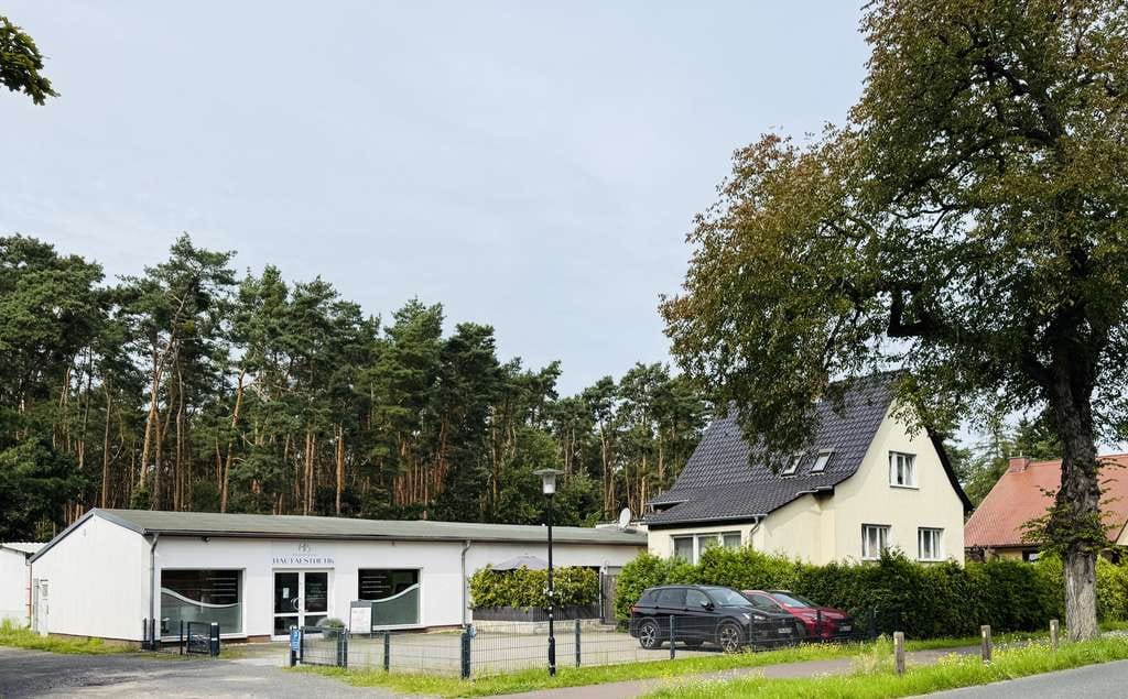 Immobilie in Wusterwitz - Vielfältiges Einfamilienhaus mit barrierefreier Wohnung und Gewerbeeinheit (Variante) - Bild 1