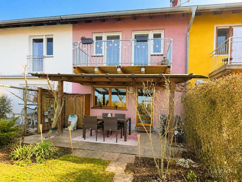 Immobilie in Wörth - Großzügiges Reihenmittelhaus mit Garten, Balkon und viel Platz für die ganze Familie - Bild 4