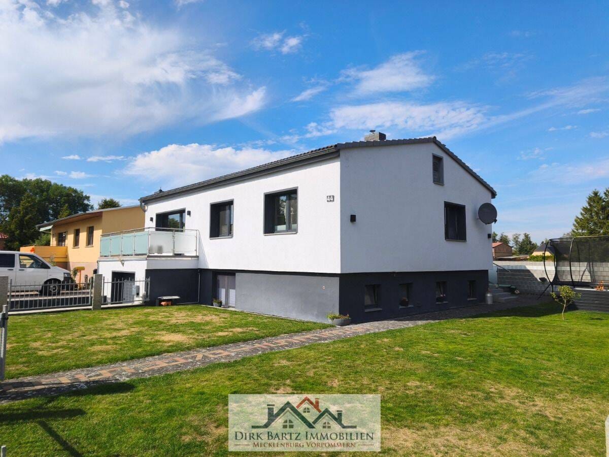Immobilie in Verchen - Einmalig! Bungalow in Verchen mit Seeblick - Bild 1