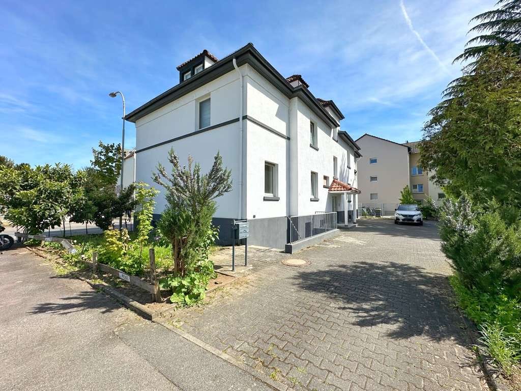 Immobilie in Ginsheim-Gustavsburg - Beeindruckendes Mehrfamilienhaus mit Charme, viel Platz & hochwertiger Ausstattung! - Bild 0